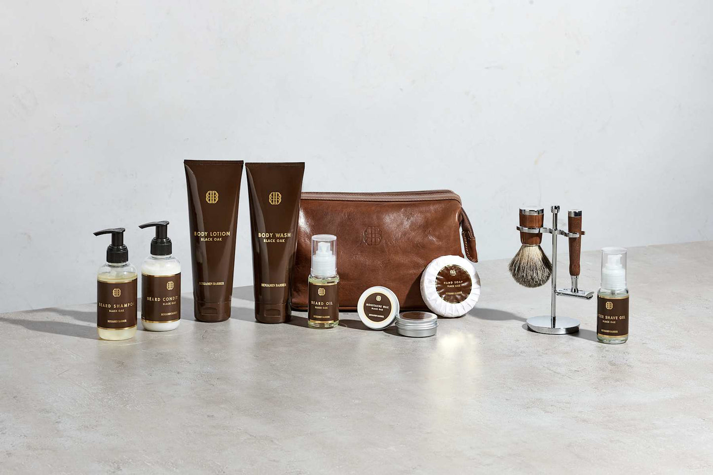 Benjamin Barber Brown Leather Toilet Bag