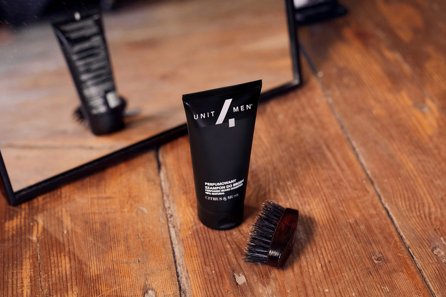 Unit4Men Skjeggsjampo Sitrus&Musk 100ml- Tuxedo.no - Nettbutikk - On Demand Barbers Oslo Norway