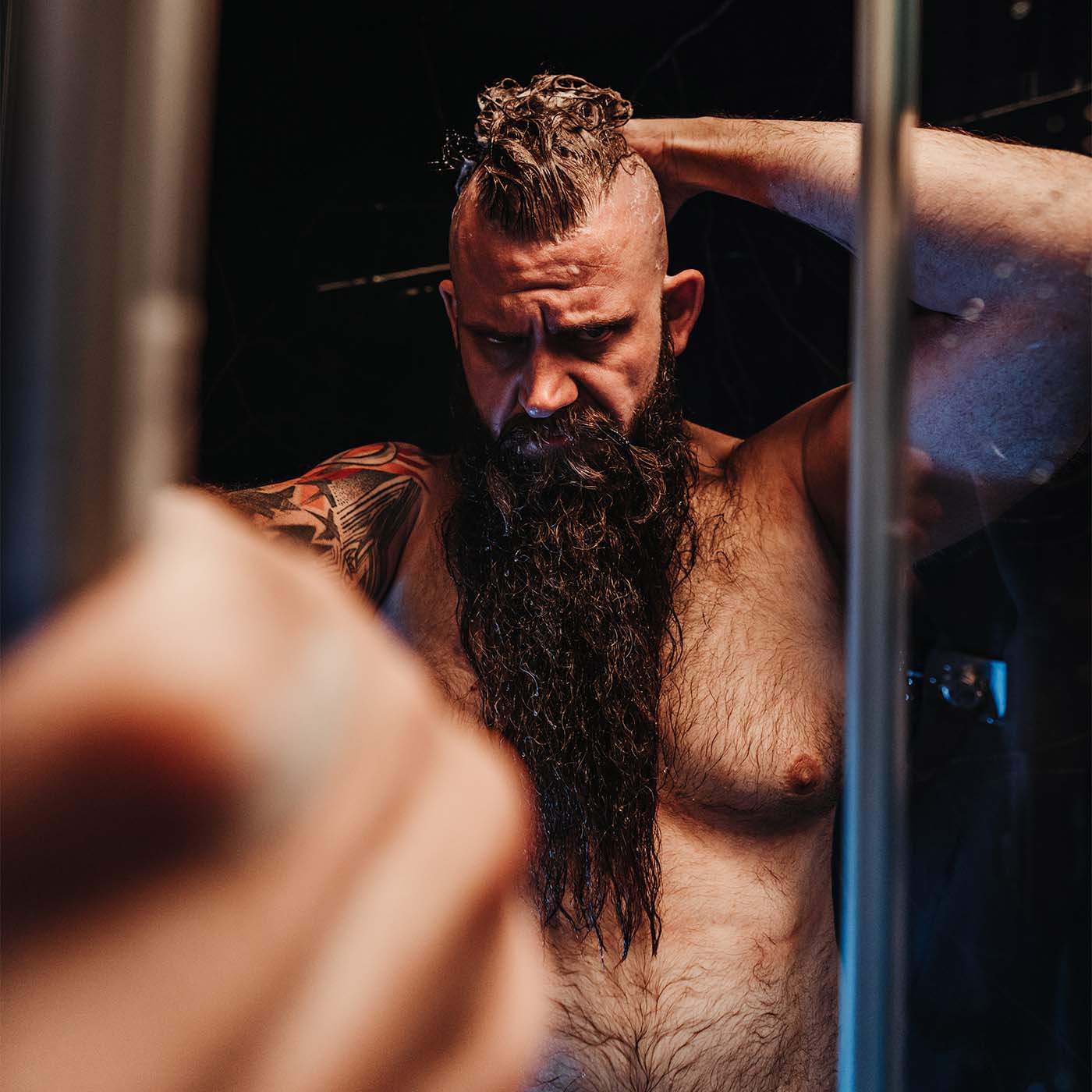 Angry Beards Urban Twofinger Hårsjampo 230ml - Tuxedo.no - On Demand Barbers - Nettbuttik Oslo Norway Barbershop